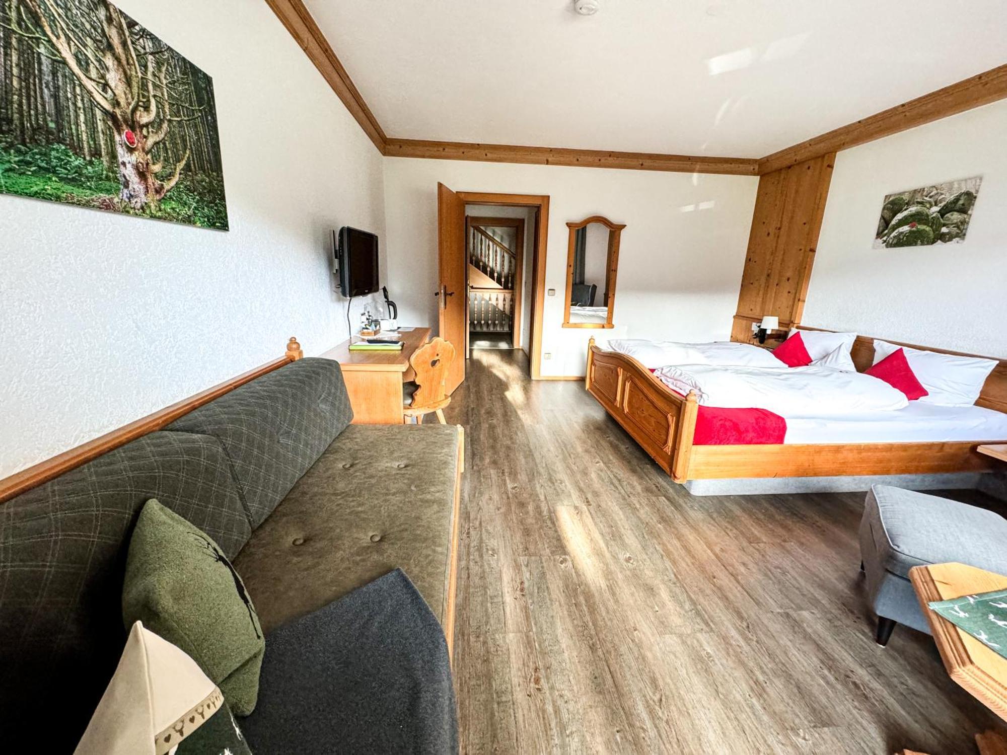 Landgasthof Jostalstueble Hotel Titisee-Neustadt