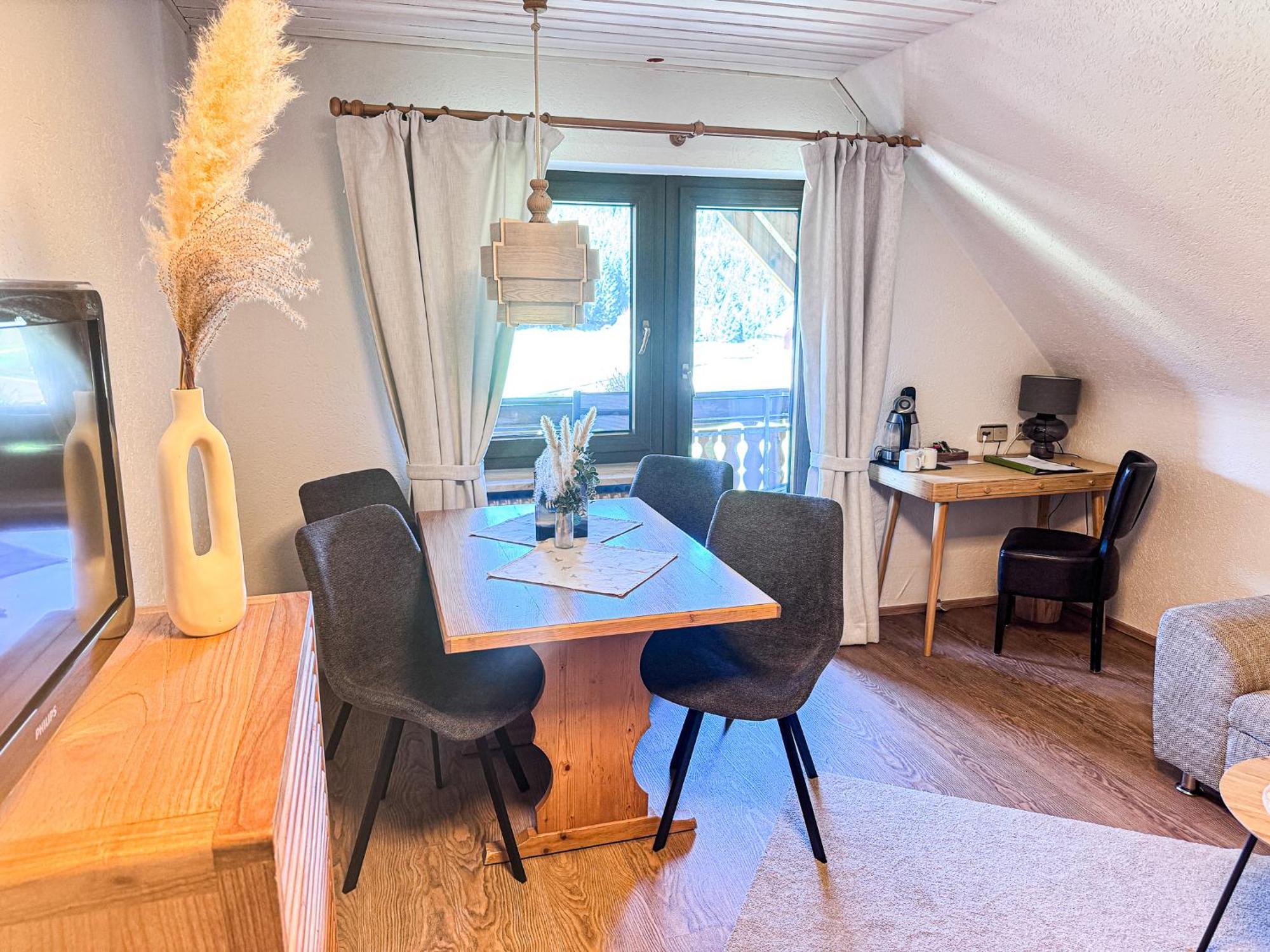Hotel Landgasthof Jostalstueble 3*